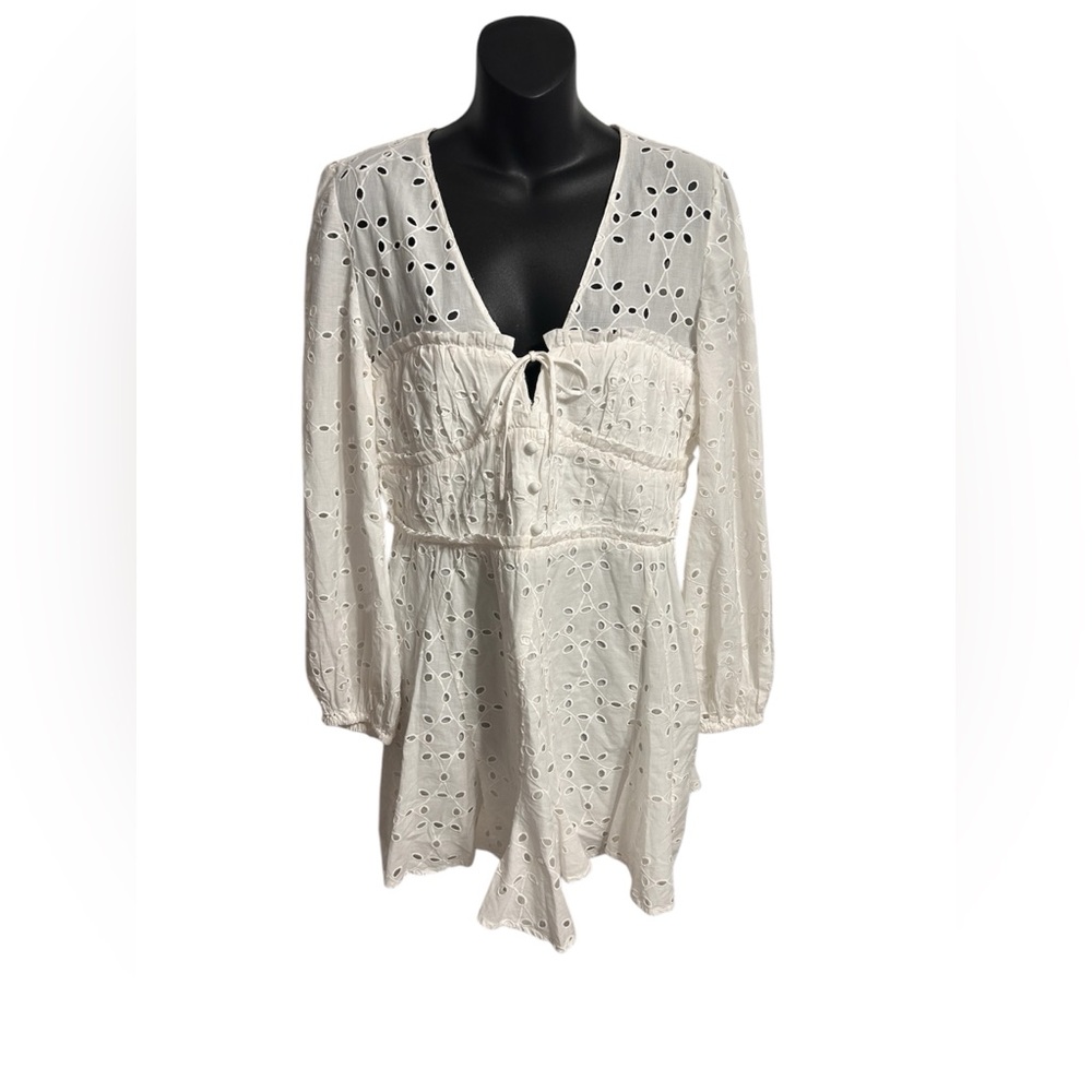 Gianni Bini white eyelet dress medium - Picture 6 of 13